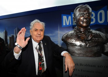 epa04213442 (FILE) Australian Formula One legend Jack Brabham attends a statue unveiling before the Australian Formula One Grand Prix at the Albert Park circuit in Melbourne, Victoria, Australia, 17 March 2013. Brabham died 88 on 19 May 2014 at his home in Gold Coast, Queensland, Australia. EPA/JOE CASTRO AUSTRALIA AND NEW ZEALAND OUT