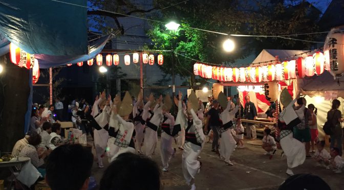 毎年敬老の日の頃、町内会で開催される祭りに感じる懐かしさと忘れ得ぬ居心地の良さ