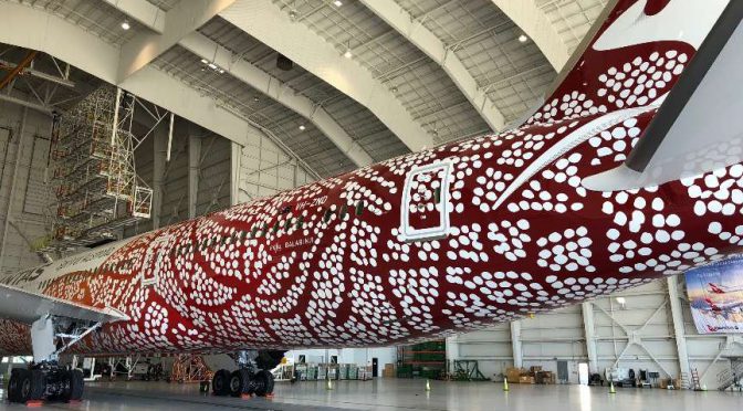 オーストラリア ライフスタイル＆ビジネス研究所：世界の航空会社「特別塗装機」20選（カンタス航空「アボリジニ」特別機）